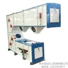 耐火材料專用Z型提升機(jī)，整機(jī)防爆，內(nèi)置強(qiáng)制通風(fēng)系統(tǒng)